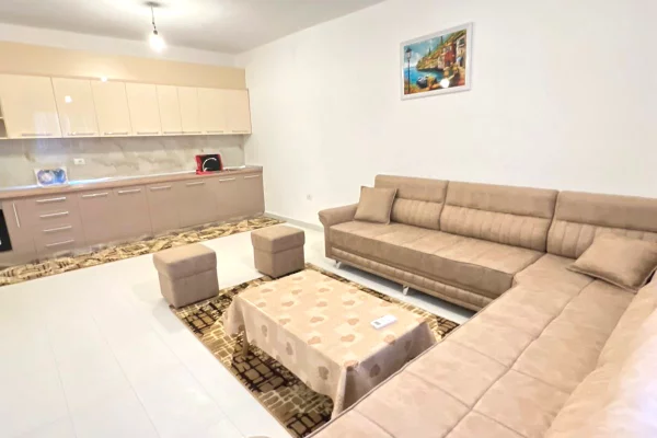 Shtepi me qera Apartament ne Tirane, 1+1, Mobilimi E mobiluar, Pagesa 350  Euro.