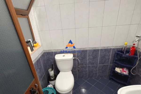 Shtepi me qera Apartament ne Tirane, Garsoniere, Mobilimi E mobiluar, Pagesa 313  Euro.