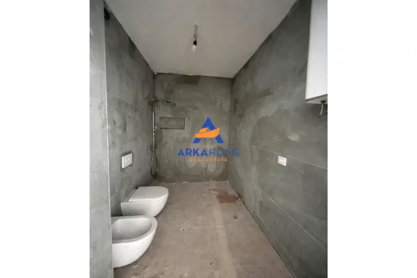 Apartment for sale in Tirana 2+1, Emty