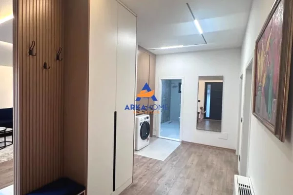 Shtepi me qera Apartament ne Tirane, 2+1, Mobilimi E mobiluar, Pagesa 1,000  Euro.