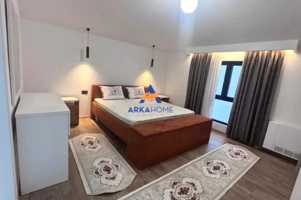 Shtepi me qera Apartament ne Tirane, 2+1, Mobilimi E mobiluar, Pagesa 1,000  Euro.