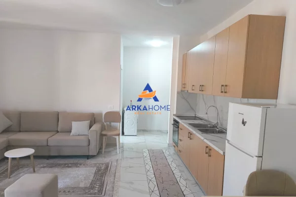 Shtepi me qera Apartament ne Tirane, 1+1, Mobilimi E mobiluar, Pagesa 523  Euro.