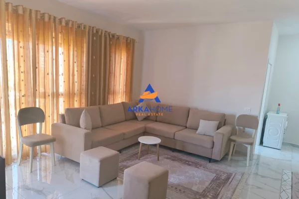 Shtepi me qera Apartament ne Tirane, 1+1, Mobilimi E mobiluar, Pagesa 523  Euro.