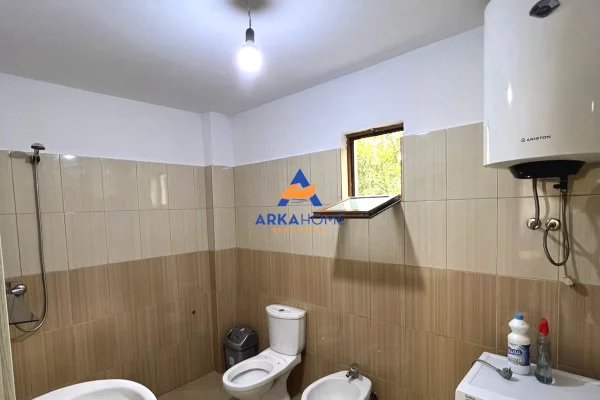 Shtepi me qera Apartament ne Tirane, 2+1, Mobilimi E mobiluar, Pagesa 470  Euro.