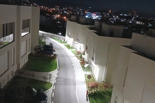 Shtepi me qera Vila Luksoze ne Tirane, 3+1, Mobilimi E mobiluar, Pagesa 2,612  Euro.