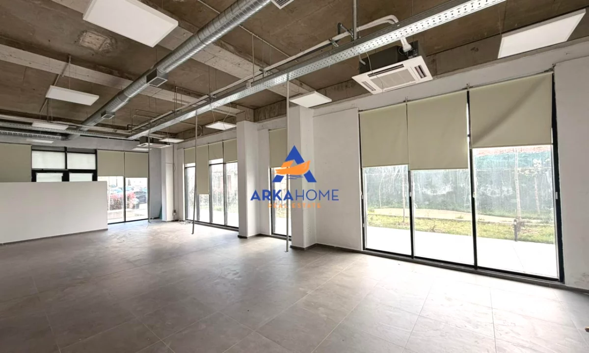 JEPET ME QERA AMBIENT BIZNESI/ZYRA 361M2 "TE ZOGU I ZI" 5700 EURO (I DISKUTUESHEM )