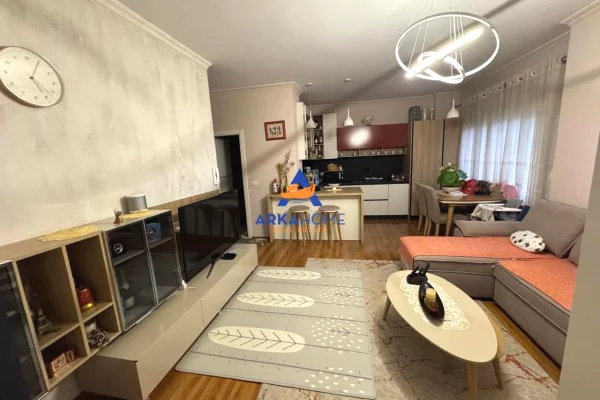 JEPET ME QERA APARTAMENT 1+1+BALLKON "RRUGA MEHDI FRASHERI (PRANE LAKE VIEW)" 800 EURO