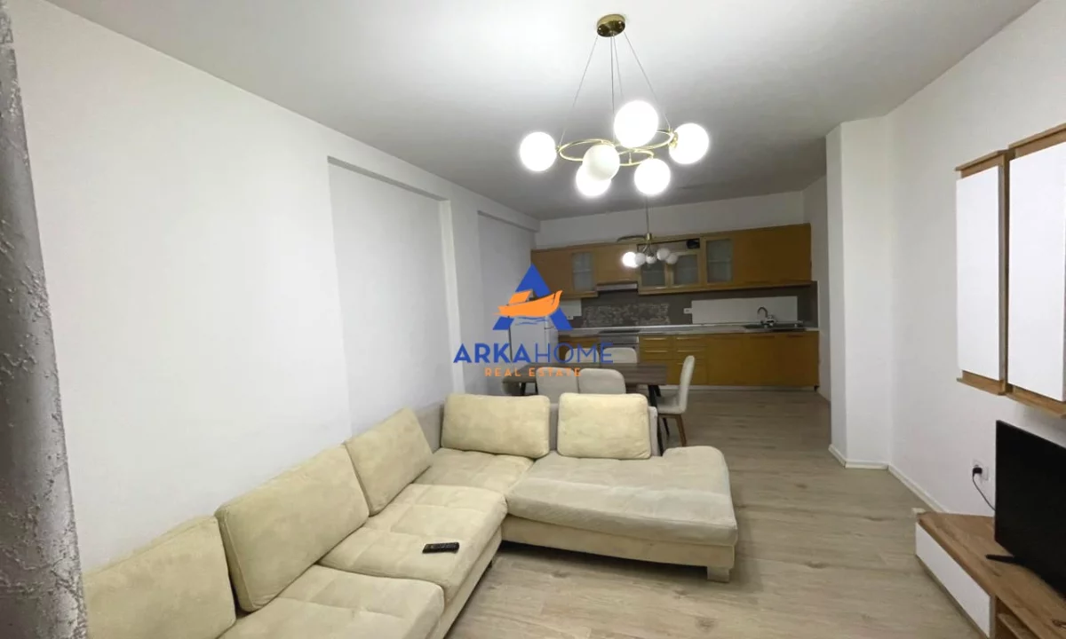 Shtepi me qera Apartament ne Tirane, 2+1, Mobilimi E mobiluar, Pagesa 500  Euro.