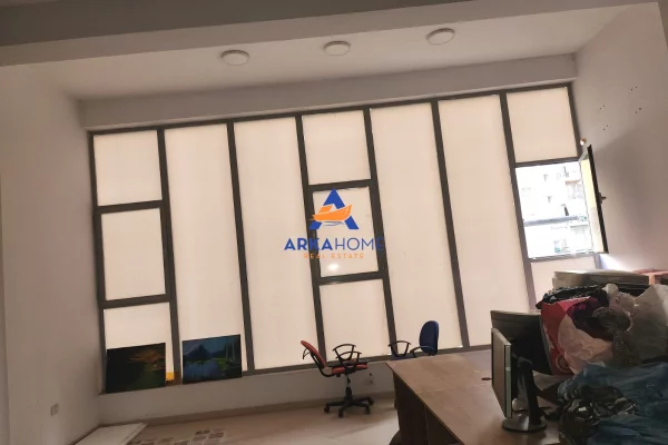 Ambient biznesi ne shitje 1+1 ne Tirane - 120,000 Euro