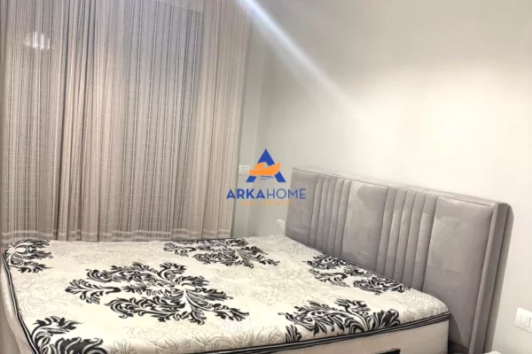 Shtepi me qera Apartament ne Tirane, 2+1, Mobilimi E mobiluar, Pagesa 679  Euro.