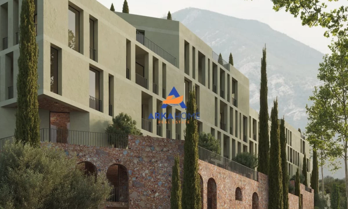 Shtepi ne shitje Apartament ne Tirane, 2+1, Mobilimi Bosh, pa mobiluar, Pagesa 214,000  Euro.