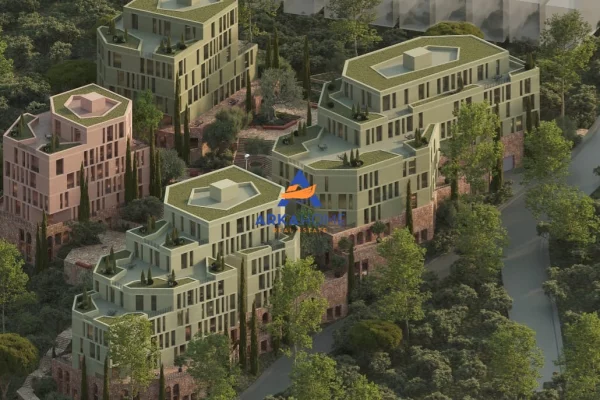 Shtepi ne shitje Apartament ne Tirane, 2+1, Mobilimi Bosh, pa mobiluar, Pagesa 214,000  Euro.