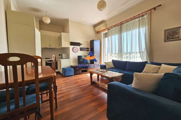 Shtepi me qera Apartament ne Tirane, 1+1, Mobilimi E mobiluar, Pagesa 700  Euro.