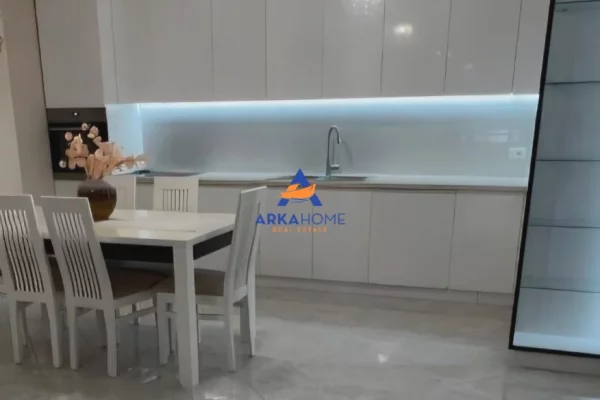 JEPET APARTAMENT ME QERA 2+1+BALLKON "MISTO MAME" 60.000 LEKE