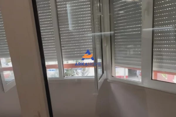 Shtepi me qera Apartament ne Tirane, 2+1, Mobilimi E mobiluar, Pagesa 626  Euro.