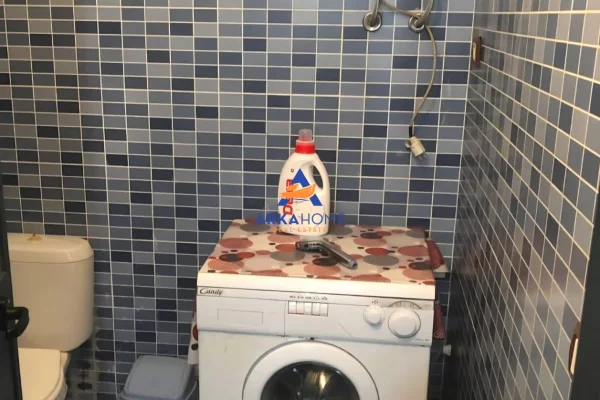 Shtepi me qera Apartament ne Tirane, 1+1, Mobilimi E mobiluar, Pagesa 365  Euro.