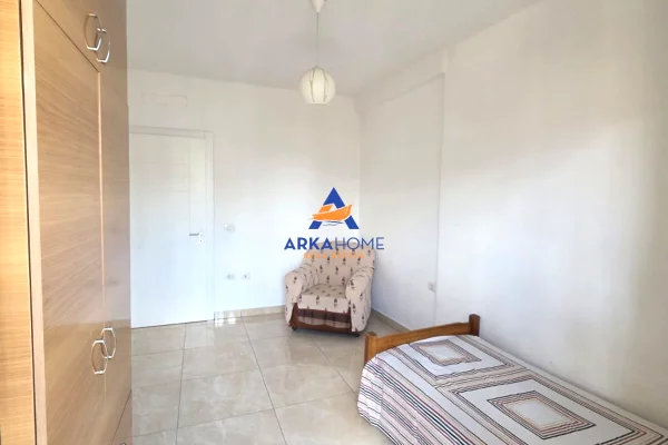 Shtepi me qera Apartament ne Tirane, 2+1, Mobilimi E mobiluar, Pagesa 522  Euro.