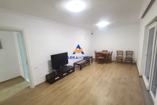 JEPET APARTAMENT ME QERA 2+1+BALLKON "PALLATI 2 , RRUGA LUIGJ GURAKUQI" 120.000 LEKE