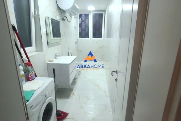 Apartment for rent in Tirana 2+1, Emty