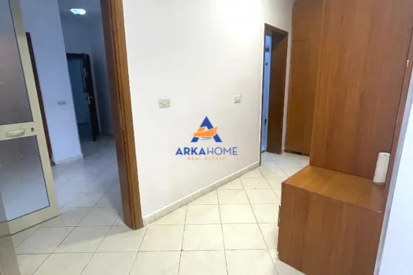 Shtepi me qera Apartament ne Tirane, 2+1, Mobilimi E mobiluar, Pagesa 600  Euro.