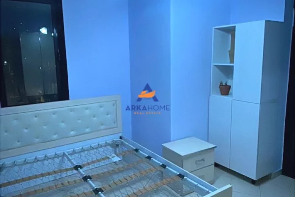 Shtepi me qera Apartament ne Tirane, 2+1, Mobilimi E mobiluar, Pagesa 600  Euro.