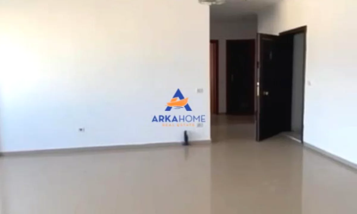 Shtepi me qera Apartament ne Tirane, 2+1, Mobilimi Bosh, pa mobiluar, Pagesa 800  Euro.