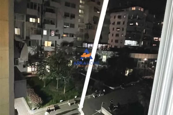 Shtepi me qera Apartament ne Tirane, 1+1, Mobilimi E mobiluar, Pagesa 650  Euro.