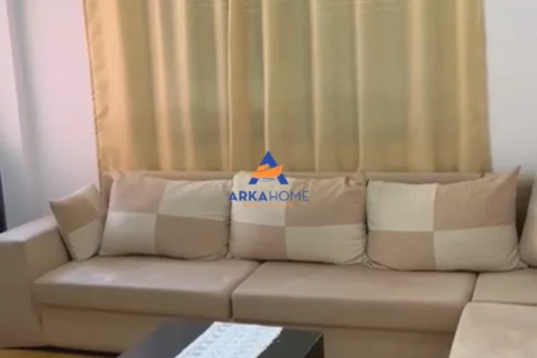 Shtepi me qera 2+1 ne Tirane - 417 Euro