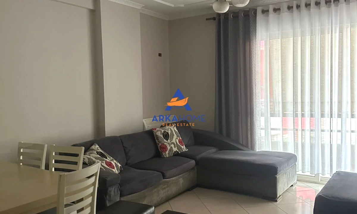 Shtepi me qera Apartament ne Tirane, 2+1, Mobilimi E mobiluar, Pagesa 574  Euro.