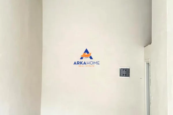 Ambient biznesi me qera 1+1 ne Tirane - 1,044 Euro