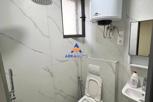 Appartamento in affitto a Tirana 1+1, Arredato