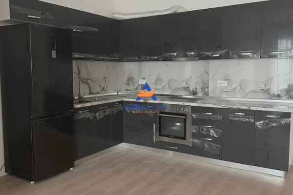 Shtepi me qera Apartament ne Tirane, 2+1, Mobilimi E mobiluar, Pagesa 523  Euro.