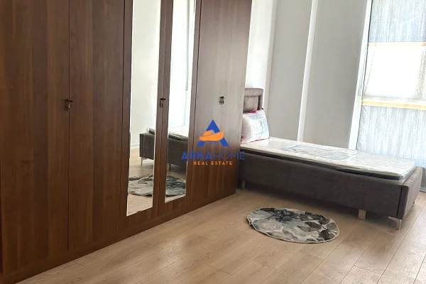 Shtepi me qera Apartament ne Tirane, 2+1, Mobilimi E mobiluar, Pagesa 523  Euro.