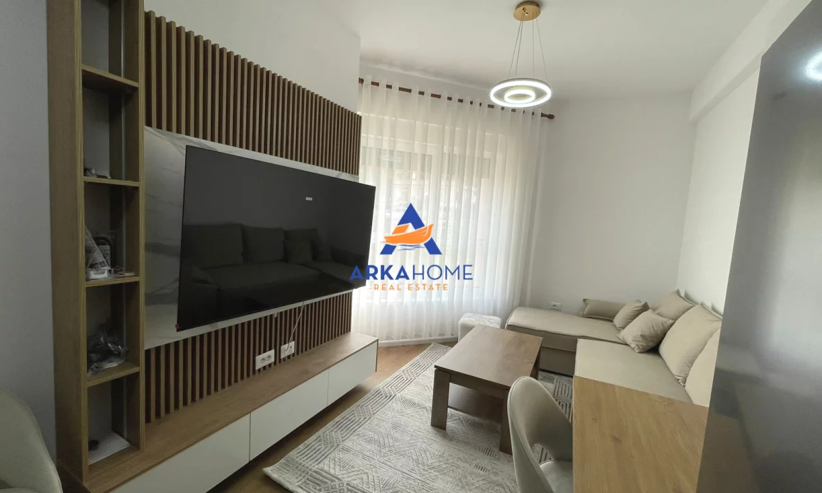 Shtepi me qera Apartament ne Tirane, 1+1, Mobilimi E mobiluar, Pagesa 450  Euro.