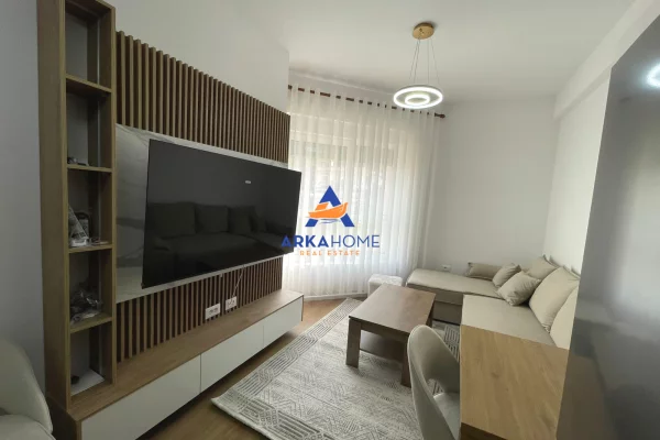 Shtepi me qera 1+1 ne Tirane - 450 Euro