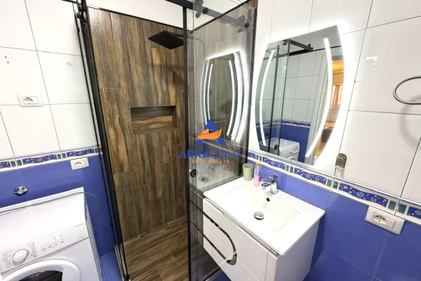 Shtepi me qera Apartament ne Tirane, 2+1, Mobilimi E mobiluar, Pagesa 1,200  Euro.