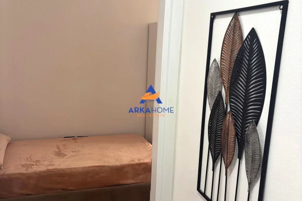 Shtepi me qera Apartament ne Tirane, 2+1, Mobilimi E mobiluar, Pagesa 732  Euro.