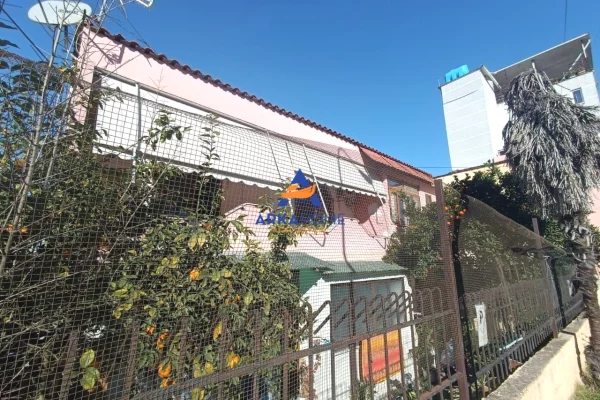 Shtepi me qera 3+1 ne Tirane - 837 Euro