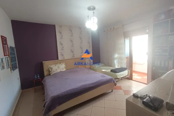 Shtepi me qera Apartament ne Tirane, 3+1, Mobilimi E mobiluar, Pagesa 837  Euro.