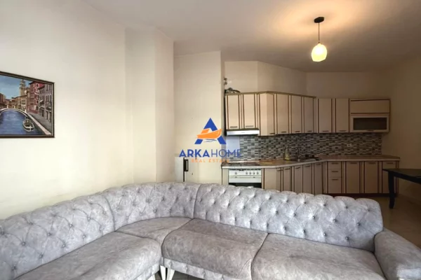 Shtepi me qera 1+1 ne Tirane - 400 Euro