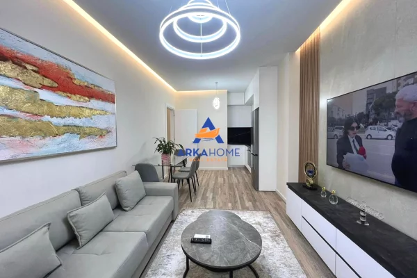 Shtepi me qera Apartament ne Tirane, 1+1, Mobilimi E mobiluar, Pagesa 900  Euro.