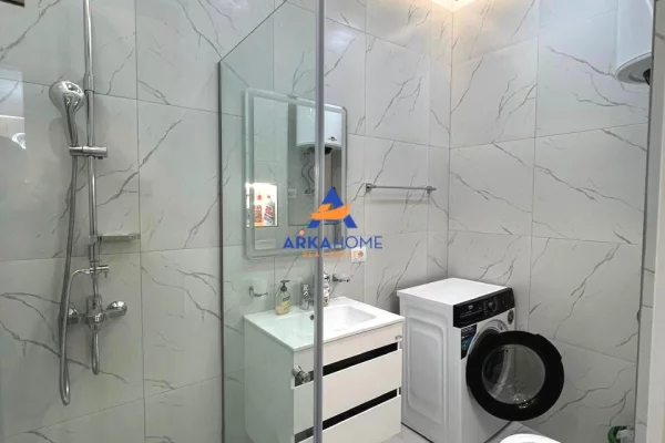 Shtepi me qera Apartament ne Tirane, 1+1, Mobilimi E mobiluar, Pagesa 900  Euro.