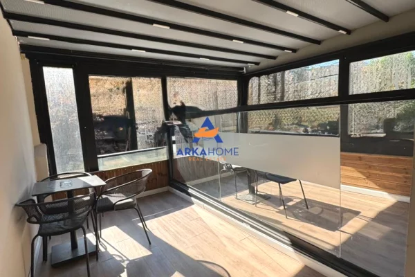 JEPET ME QERA HOTEL+BAR+VERANDE 600M2 "SHESHI WILLSON" 12500 EURO