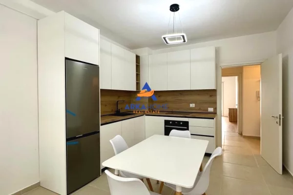 Shtepi me qera Apartament ne Tirane, 2+1, Mobilimi E mobiluar, Pagesa 500  Euro.