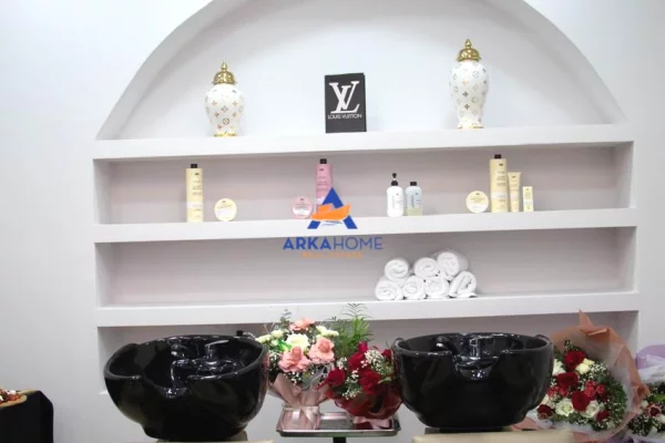 SHITET BIZNES PARUKERI 50M2 "ASTIR" 25.000 EURO