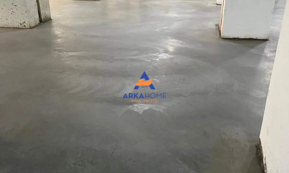 SHITET MAGAZINE "NE FRESK" 331.000 EURO (800 EURO/M2)