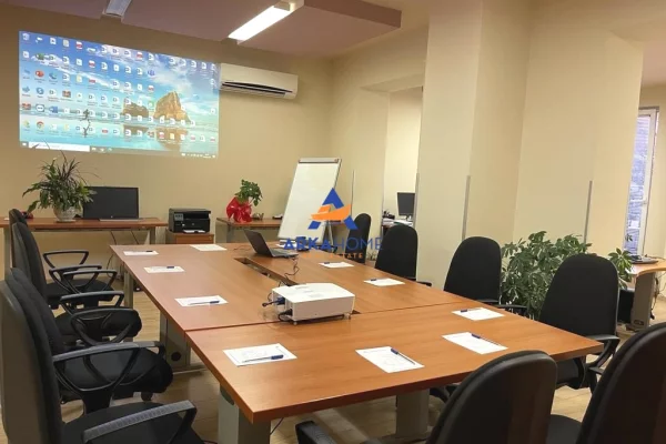 Ambient biznesi me qera 1+1 ne Tirane - 160,000 Euro