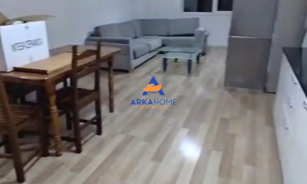 Shtepi me qera Apartament ne Tirane, 2+1, Mobilimi E mobiluar, Pagesa 840  Euro.