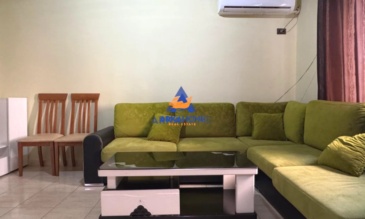 Shtepi me qera Apartament ne Tirane, 1+1, Mobilimi E mobiluar, Pagesa 500  Euro.