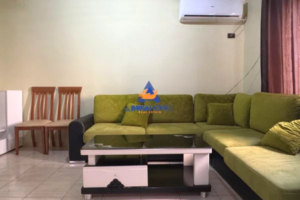 JEPET APARTAMENT ME QERA 1+1+BALLKON " RRUGA GRIGOR HEBA,STADIUMI DINAMO" 500 EURO